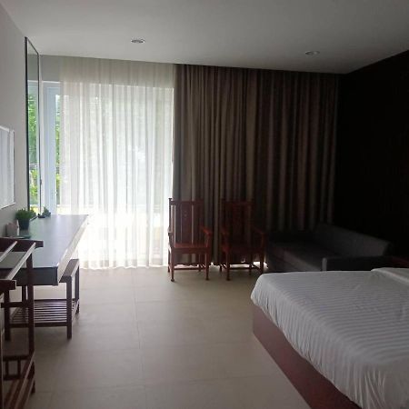 Beach House By Rose Massage หาดในทอน ภายนอก รูปภาพ