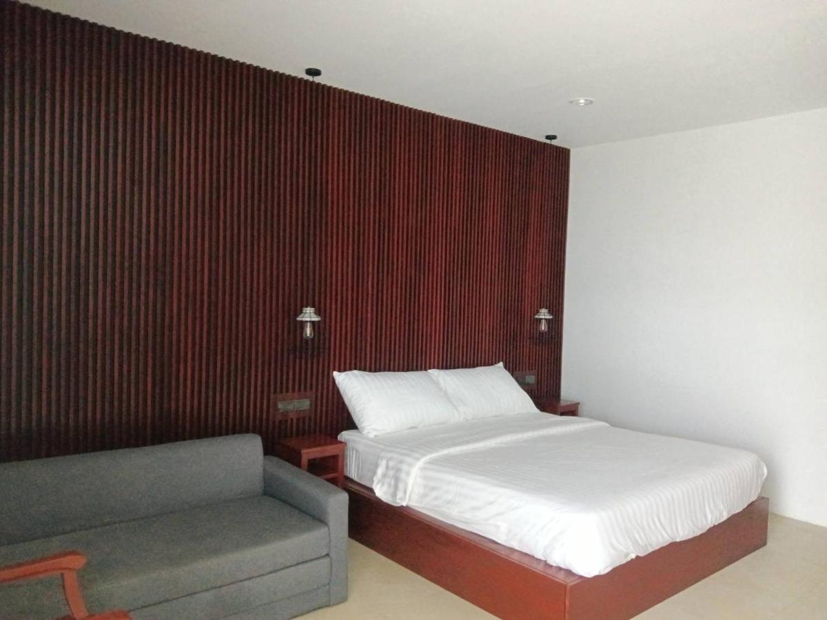 Beach House By Rose Massage หาดในทอน ภายนอก รูปภาพ