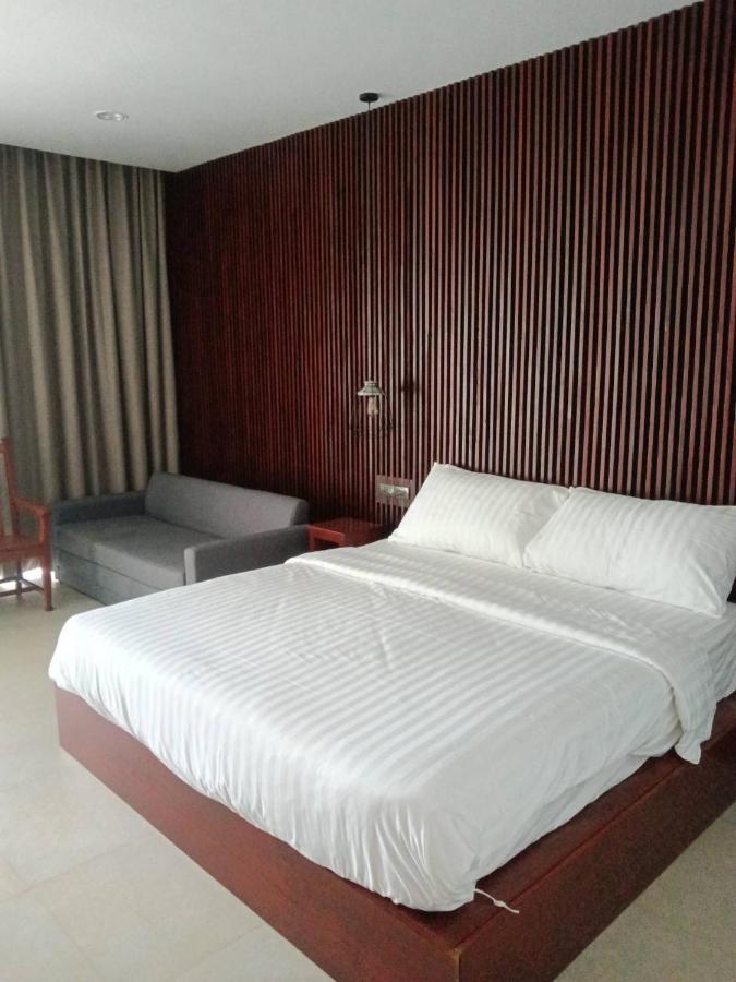 Beach House By Rose Massage หาดในทอน ภายนอก รูปภาพ
